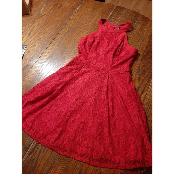 Medium Speechless Red Lace Sleeveless Mini Dress Semi Formal Keyhole Back Prom - Picture 1 of 5